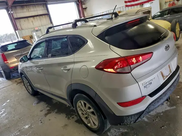 KM8J3CA41HU295639 2017 HYUNDAI TUCSON - Image 2