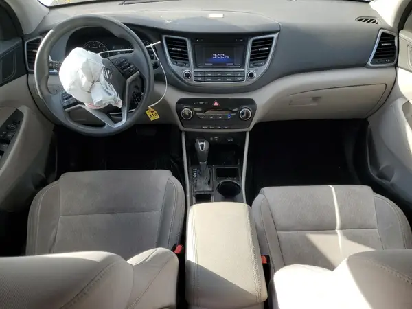 KM8J3CA41HU297472 2017 HYUNDAI TUCSON - Image 8
