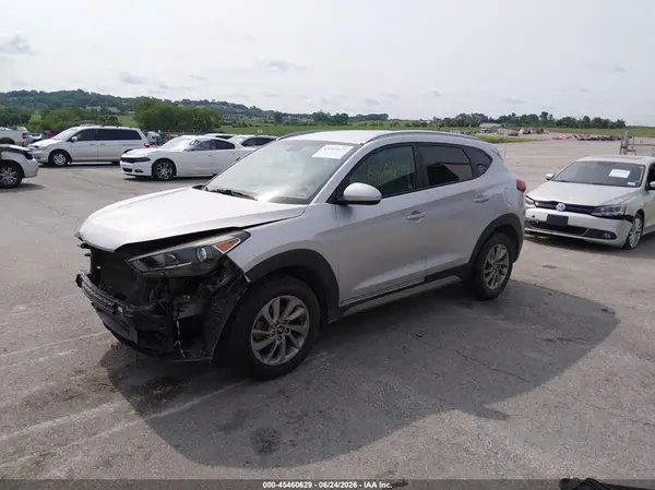 KM8J3CA41HU297696 2017 HYUNDAI TUCSON - Image 2