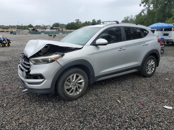KM8J3CA41HU300399 2017 HYUNDAI TUCSON - Image 1