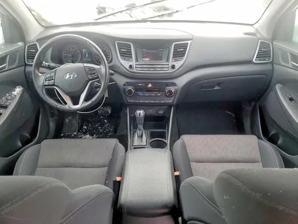 KM8J3CA41HU301178 2017 HYUNDAI TUCSON - Image 8