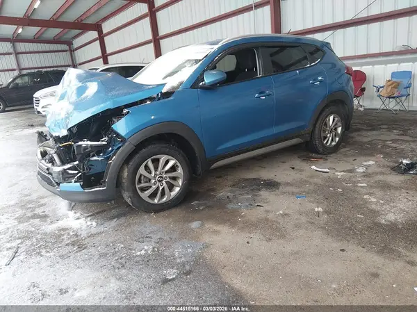 KM8J3CA41HU302153 2017 HYUNDAI TUCSON - Image 2