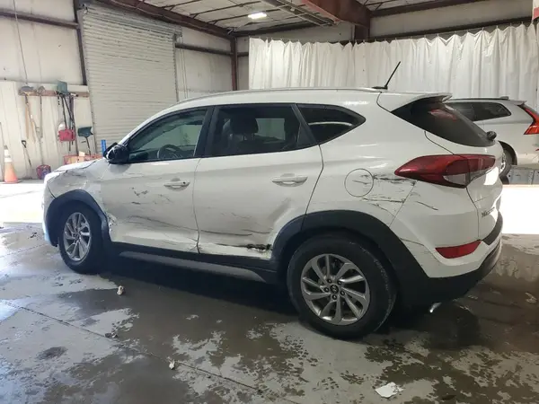 KM8J3CA41HU306073 2017 HYUNDAI TUCSON - Image 2