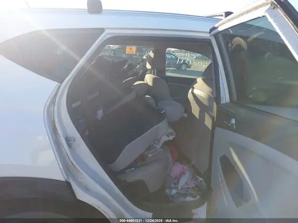 KM8J3CA41HU314710 2017 HYUNDAI TUCSON - Image 8