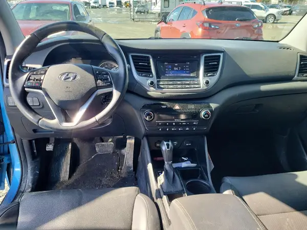 KM8J3CA41HU315162 2017 HYUNDAI TUCSON - Image 8