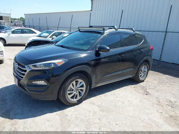 KM8J3CA41HU315730 2017 HYUNDAI TUCSON - Image 2