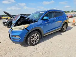 KM8J3CA41HU317655 2017 HYUNDAI TUCSON