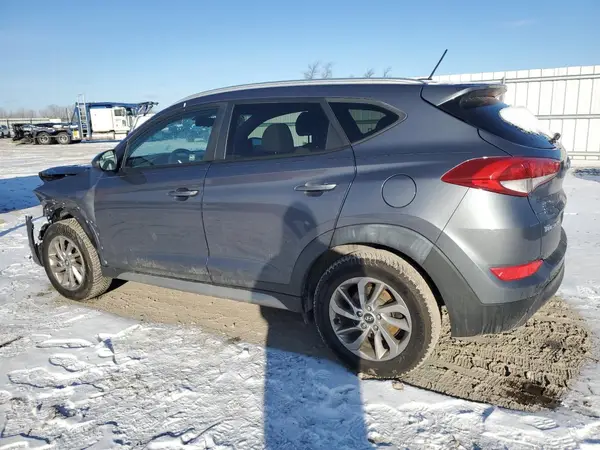 KM8J3CA41HU318370 2017 HYUNDAI TUCSON - Image 2