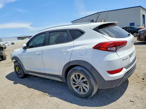 KM8J3CA41HU325478 2017 HYUNDAI TUCSON - Image 2