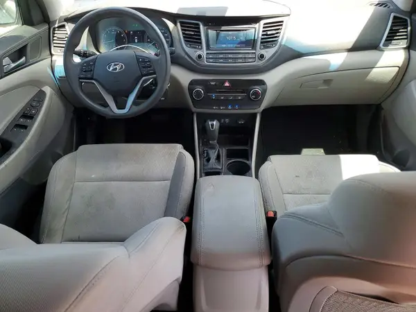 KM8J3CA41HU325478 2017 HYUNDAI TUCSON - Image 8
