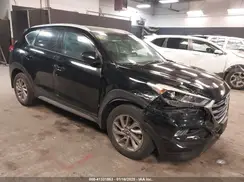 KM8J3CA41HU340451 2017 HYUNDAI TUCSON