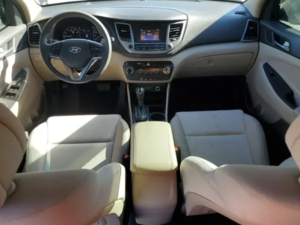 KM8J3CA41HU349859 2017 HYUNDAI TUCSON - Image 8