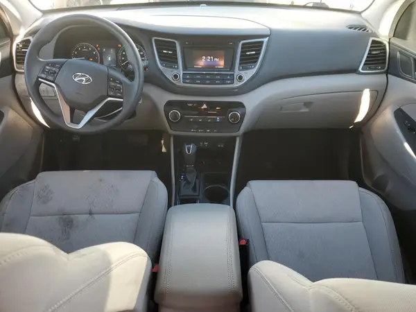 KM8J3CA41HU352731 2017 HYUNDAI TUCSON - Image 8