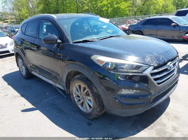 KM8J3CA41HU394414 2017 HYUNDAI TUCSON - Image 1