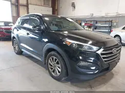 KM8J3CA41HU404813 2017 HYUNDAI TUCSON