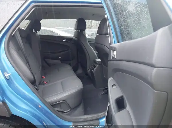 KM8J3CA41HU406884 2017 HYUNDAI TUCSON - Image 8