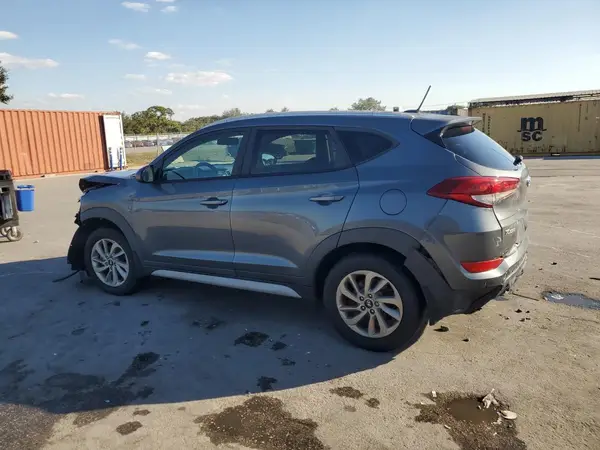 KM8J3CA41HU412278 2017 HYUNDAI TUCSON - Image 2