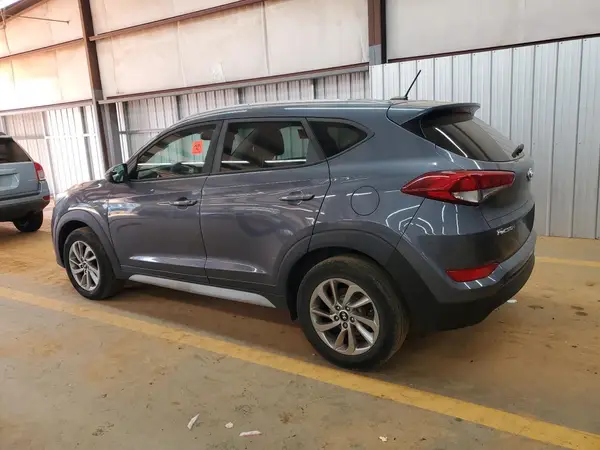 KM8J3CA41HU423488 2017 HYUNDAI TUCSON - Image 2