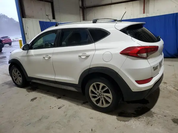 KM8J3CA41HU432921 2017 HYUNDAI TUCSON - Image 2