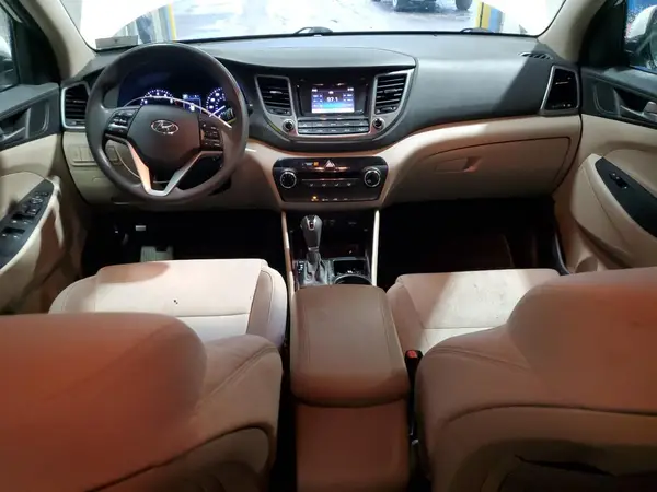 KM8J3CA41HU432921 2017 HYUNDAI TUCSON - Image 8