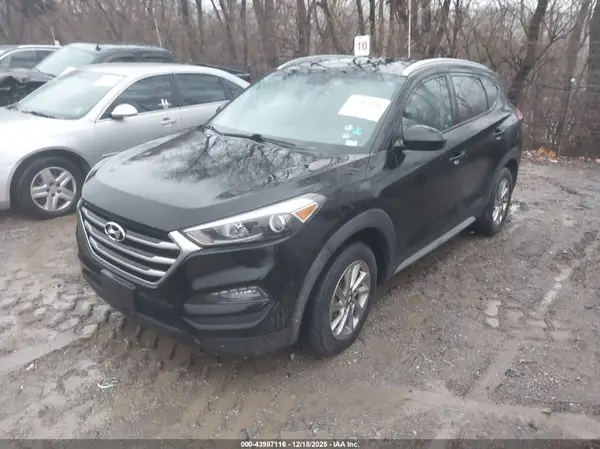 KM8J3CA41HU433762 2017 HYUNDAI TUCSON - Image 2
