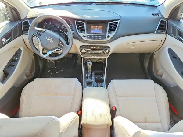 KM8J3CA41HU444230 2017 HYUNDAI TUCSON - Image 8