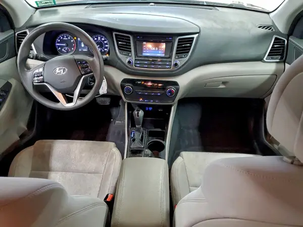 KM8J3CA41HU444650 2017 HYUNDAI TUCSON - Image 8