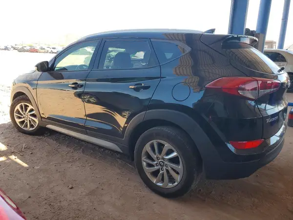 KM8J3CA41HU454840 2017 HYUNDAI TUCSON - Image 2