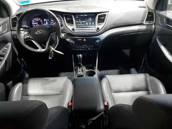 KM8J3CA41HU469113 2017 HYUNDAI TUCSON - Image 8