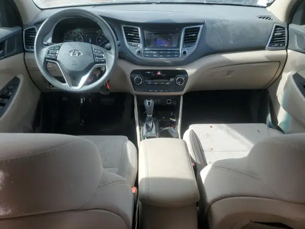 KM8J3CA41HU473016 2017 HYUNDAI TUCSON - Image 8