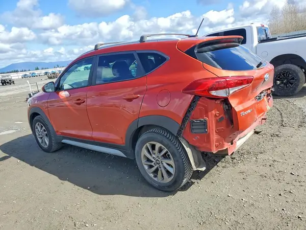 KM8J3CA41HU473470 2017 HYUNDAI TUCSON - Image 2