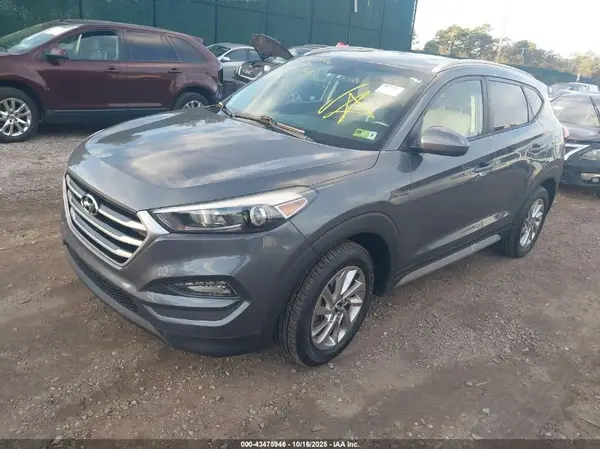 KM8J3CA41HU482959 2017 HYUNDAI TUCSON - Image 2
