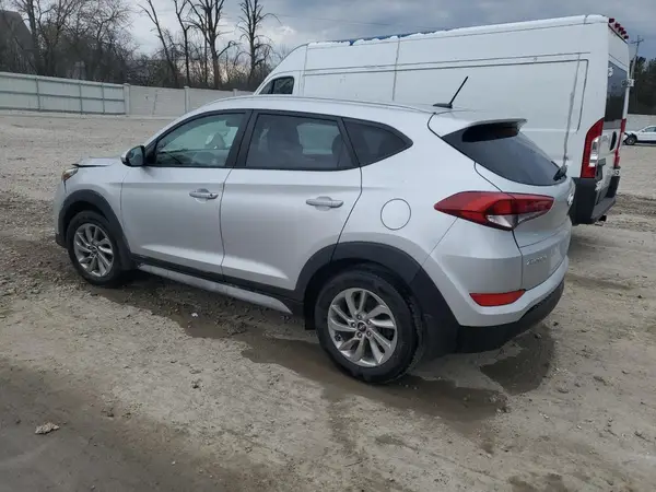 KM8J3CA41HU484145 2017 HYUNDAI TUCSON - Image 2