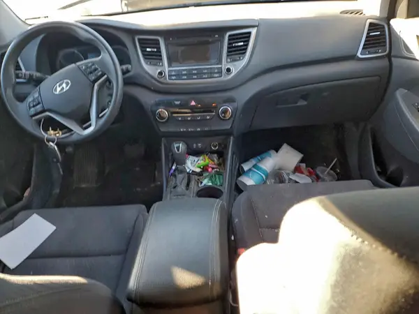 KM8J3CA41HU499891 2017 HYUNDAI TUCSON - Image 8
