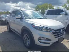 KM8J3CA41HU500554 2017 HYUNDAI TUCSON