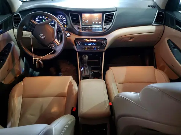 KM8J3CA41HU502742 2017 HYUNDAI TUCSON - Image 8