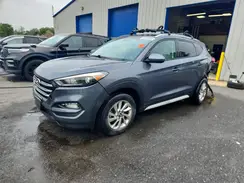 KM8J3CA41HU505592 2017 HYUNDAI TUCSON