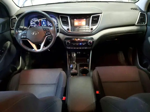 KM8J3CA41HU514812 2017 HYUNDAI TUCSON - Image 8