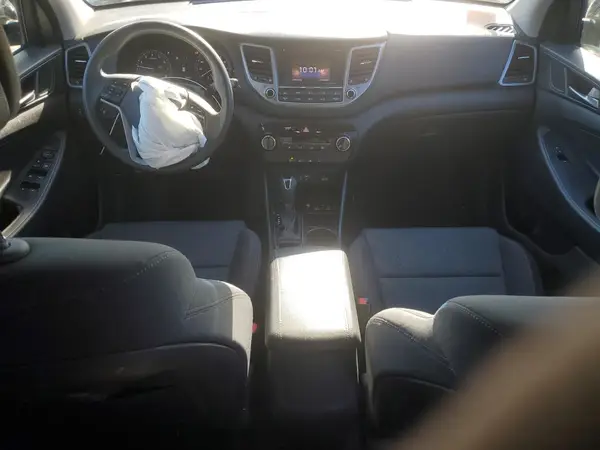 KM8J3CA41HU522523 2017 HYUNDAI TUCSON - Image 8