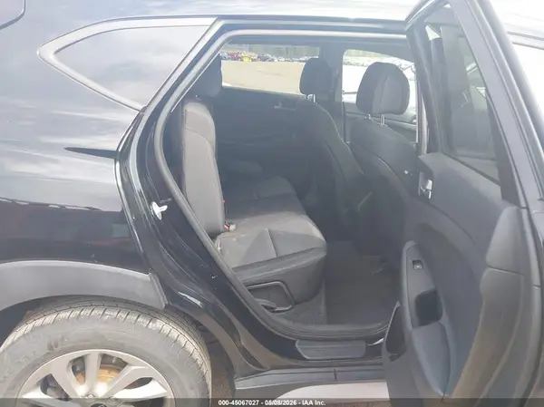 KM8J3CA41HU524711 2017 HYUNDAI TUCSON - Image 8