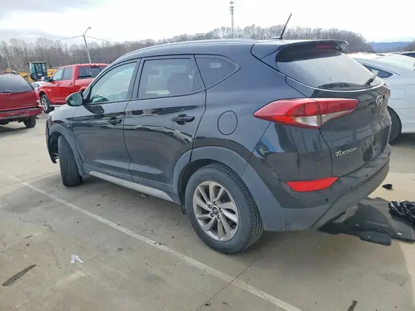 KM8J3CA41HU537961 2017 HYUNDAI TUCSON - Image 2