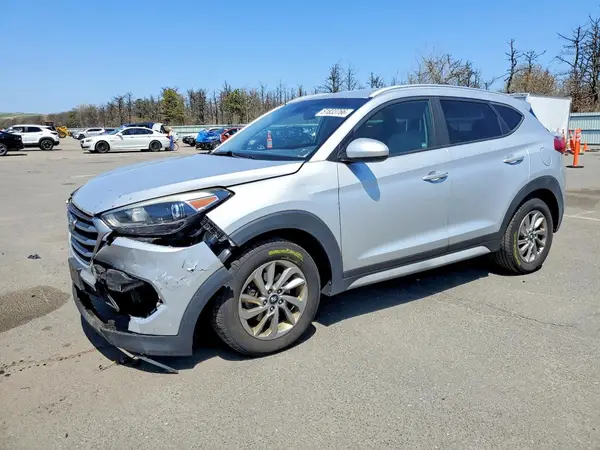 KM8J3CA41HU540391 2017 HYUNDAI TUCSON - Image 1