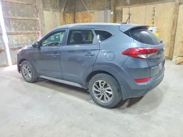 KM8J3CA41HU567428 2017 HYUNDAI TUCSON - Image 2