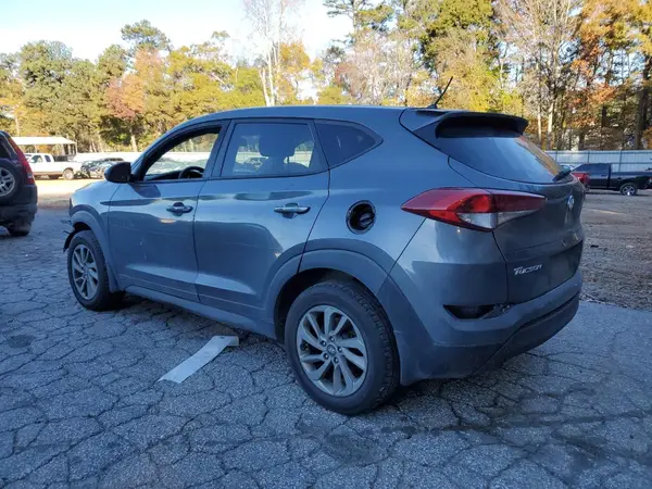 KM8J3CA41JU605861 2018 HYUNDAI TUCSON - Image 2