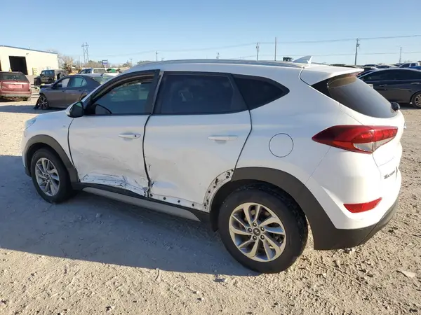 KM8J3CA41JU612261 2018 HYUNDAI TUCSON - Image 2