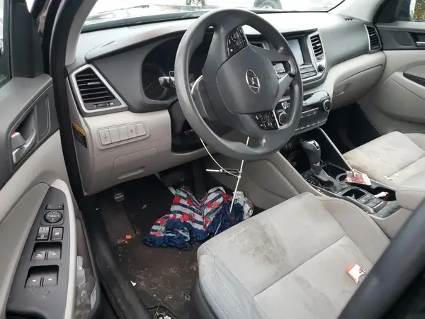 KM8J3CA41JU614379 2018 HYUNDAI TUCSON - Image 8