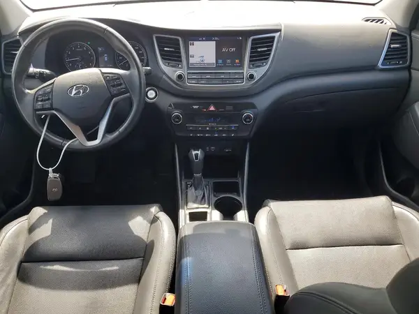 KM8J3CA41JU620344 2018 HYUNDAI TUCSON - Image 8