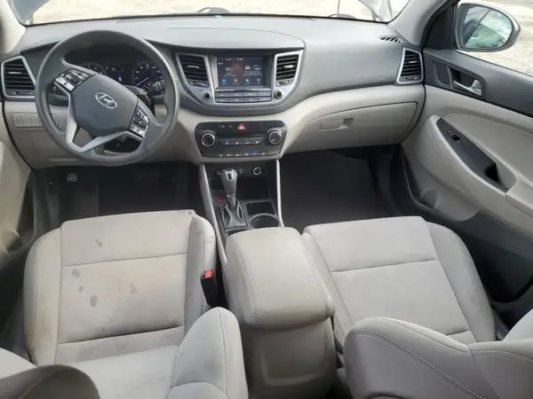 KM8J3CA41JU654638 2018 HYUNDAI TUCSON - Image 8