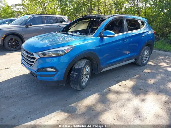 KM8J3CA41JU661296 2018 HYUNDAI TUCSON - Image 2