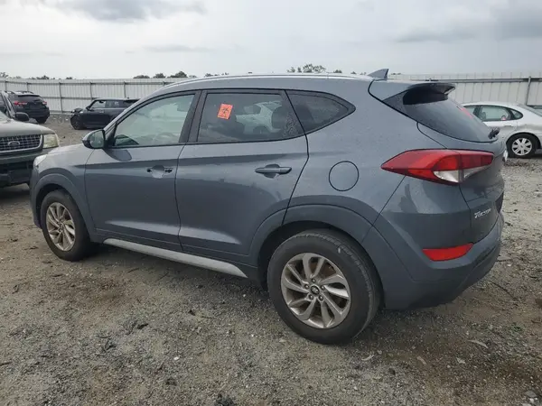 KM8J3CA41JU667504 2018 HYUNDAI TUCSON - Image 2